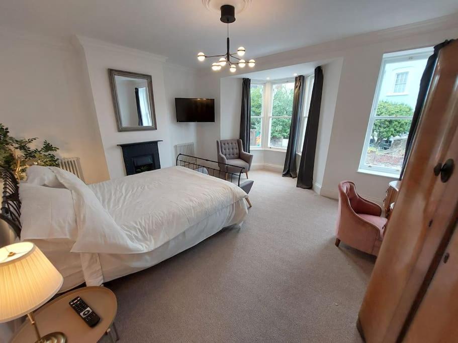 Large Newly Refurbished House Close To Harbour Bristol Exteriér fotografie