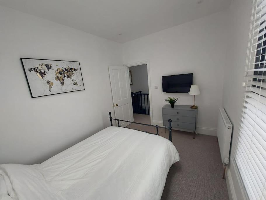 Large Newly Refurbished House Close To Harbour Bristol Exteriér fotografie