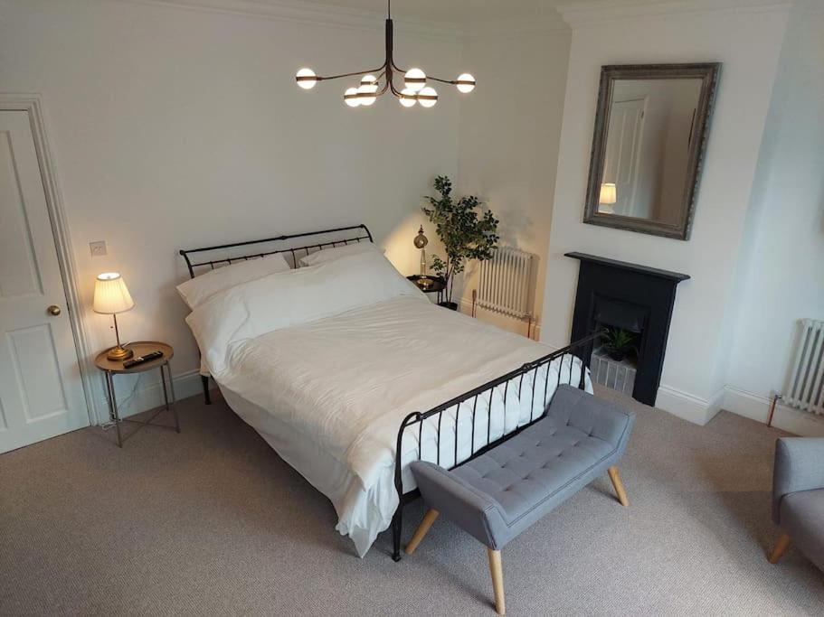Large Newly Refurbished House Close To Harbour Bristol Exteriér fotografie